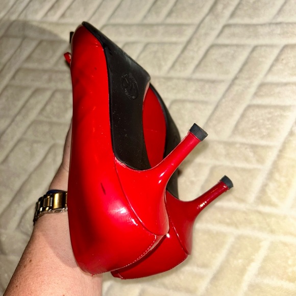 MICHAEL Michael Kors Red Patent Heels - Picture 8 of 15